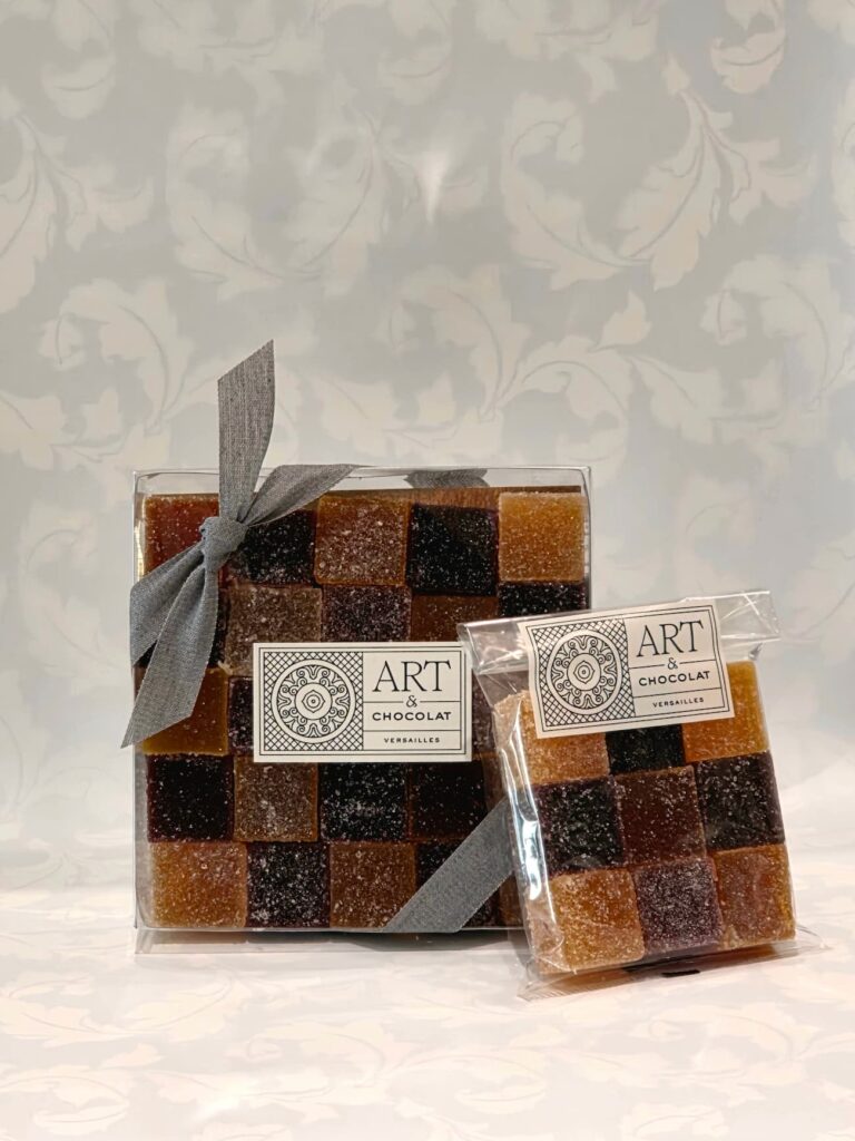 2 Boites à pates de fruits